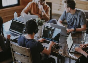 jam kerja di startup