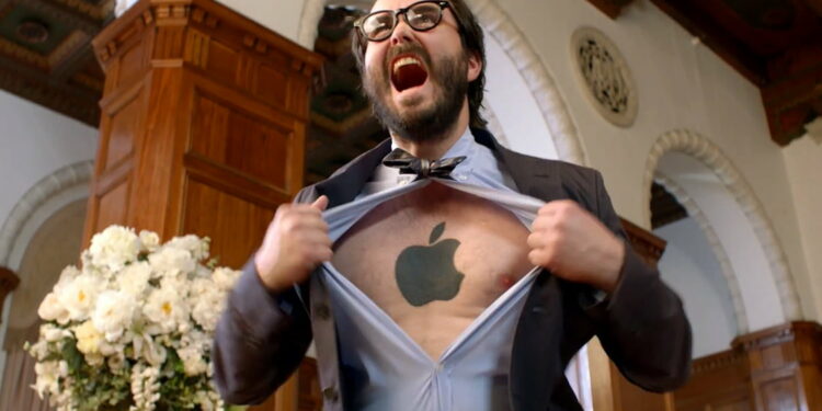 Dibalik Suksesnya Apple, Inilah Derita Para Fanboy Akibat Kemajuan Produk Apple