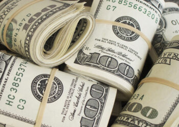 bisnis tidak hanya menghasilkan uang banyak