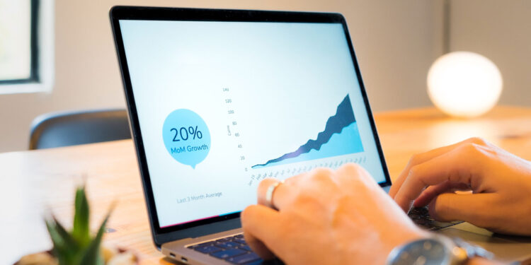 contoh pitch deck bisnis