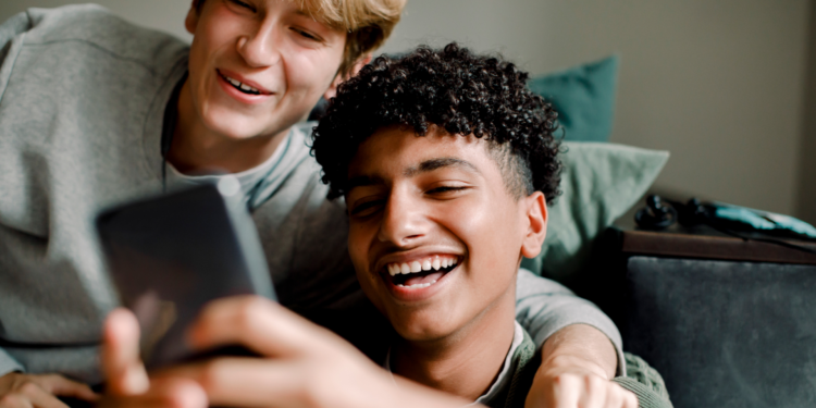 meta batasi konten untuk remaja