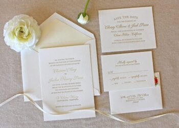 tren undangan pernikahan